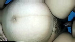 18 year old slut grinding orgasm